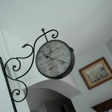 La Maison Bleue