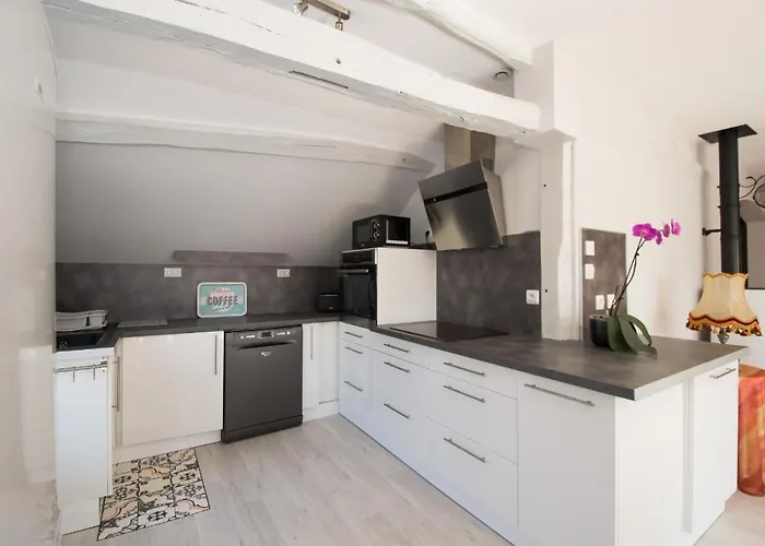 Holiday home La Maison Bleue Lusigny-sur-Barse