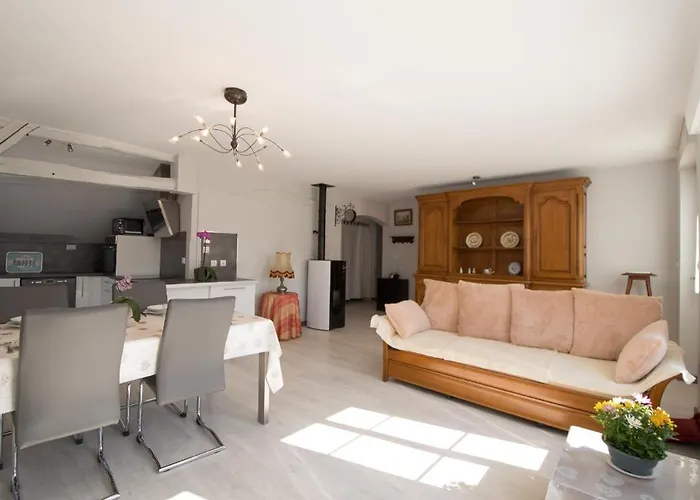 La Maison Bleue Holiday home *